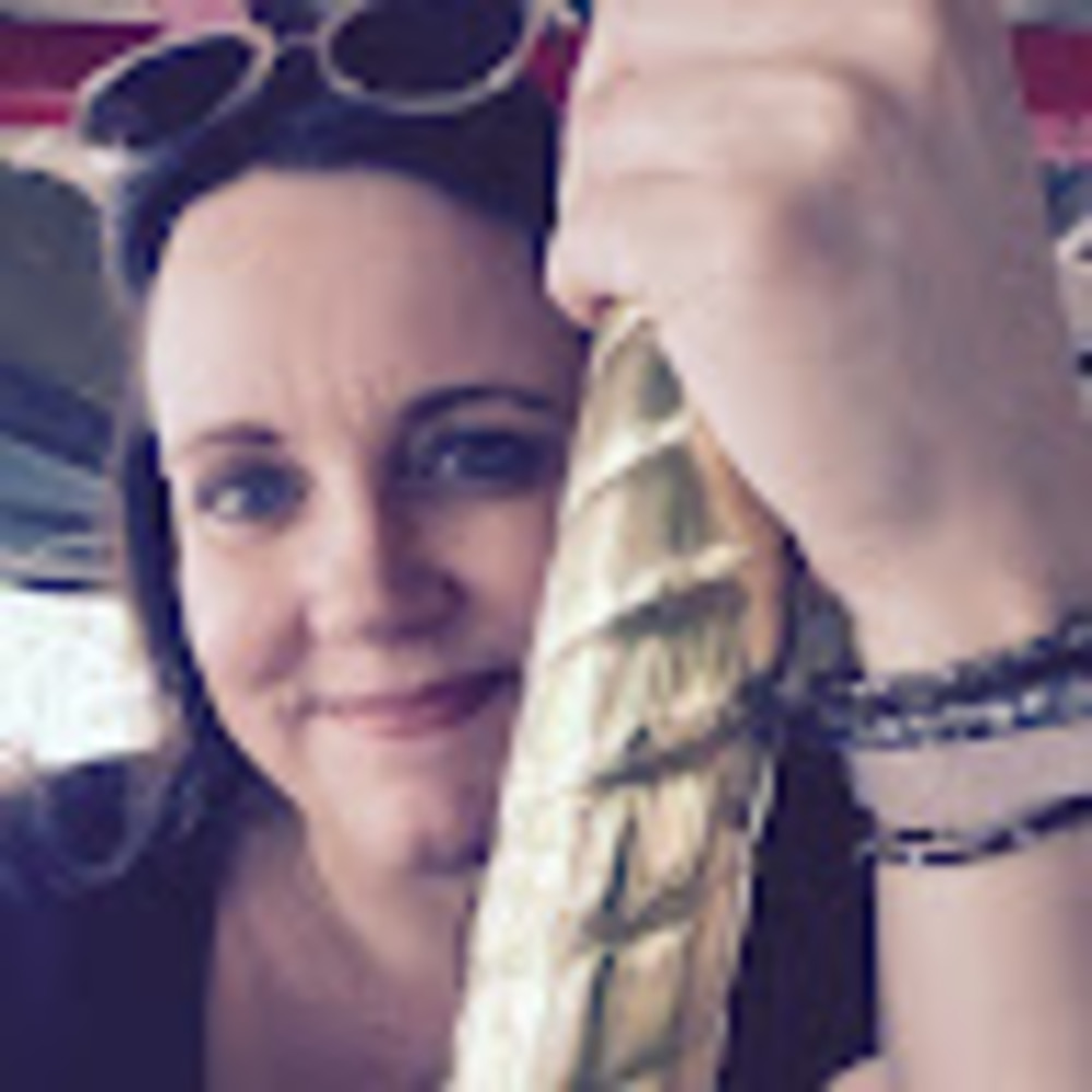 Meet your Posher, Melissa